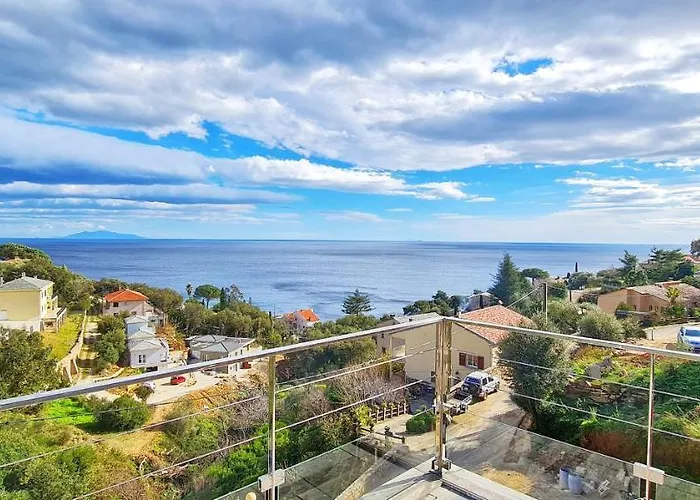 Rocca Bruna, Le Cap Corse 5 Etoiles